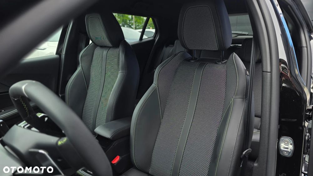 Peugeot 2008 - 9