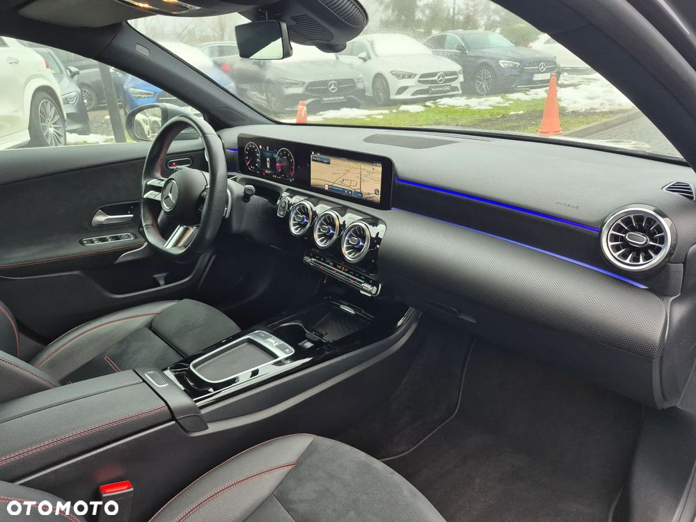 Mercedes-Benz Klasa A 200 AMG Line 7G-DCT - 23