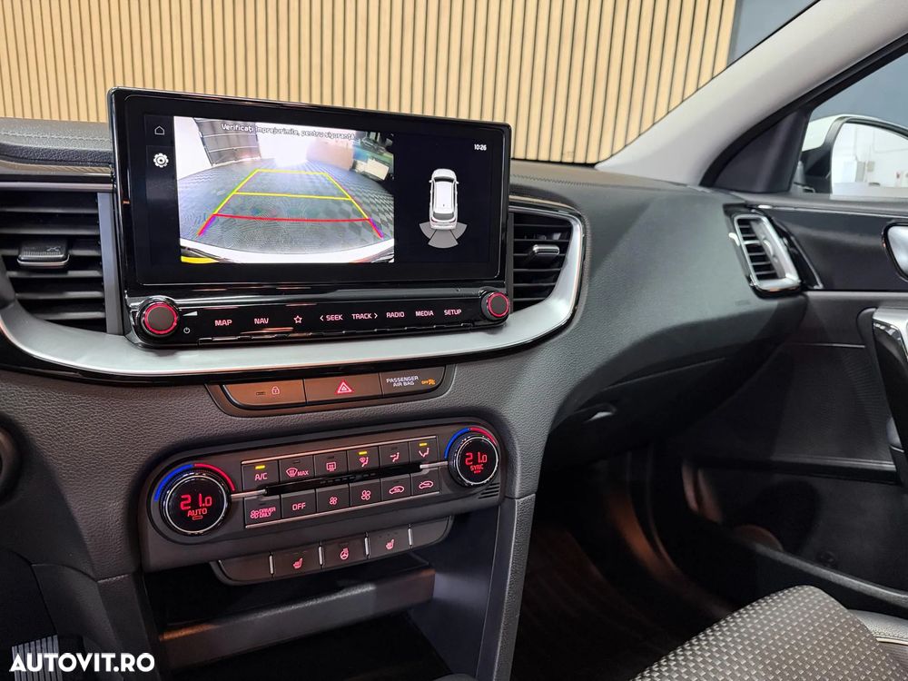 Kia Ceed 1.6 GDI DCT OPF Inspiration - 8