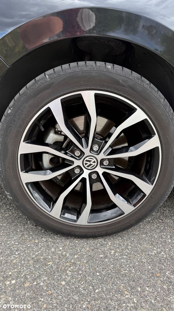 Volkswagen Multivan - 37