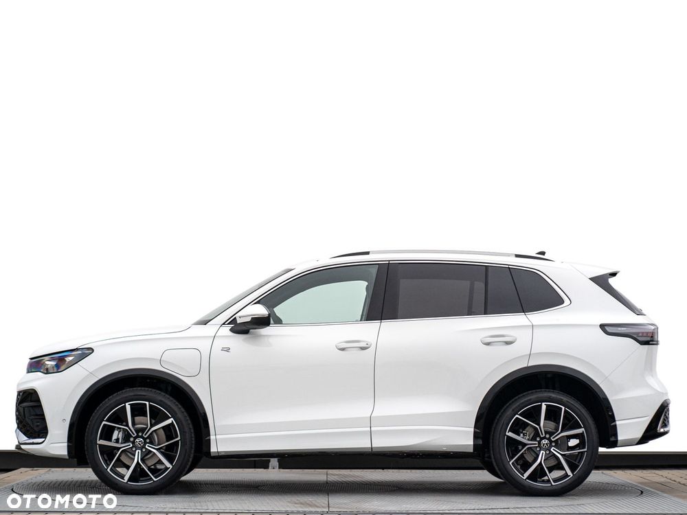 Volkswagen Tiguan - 2