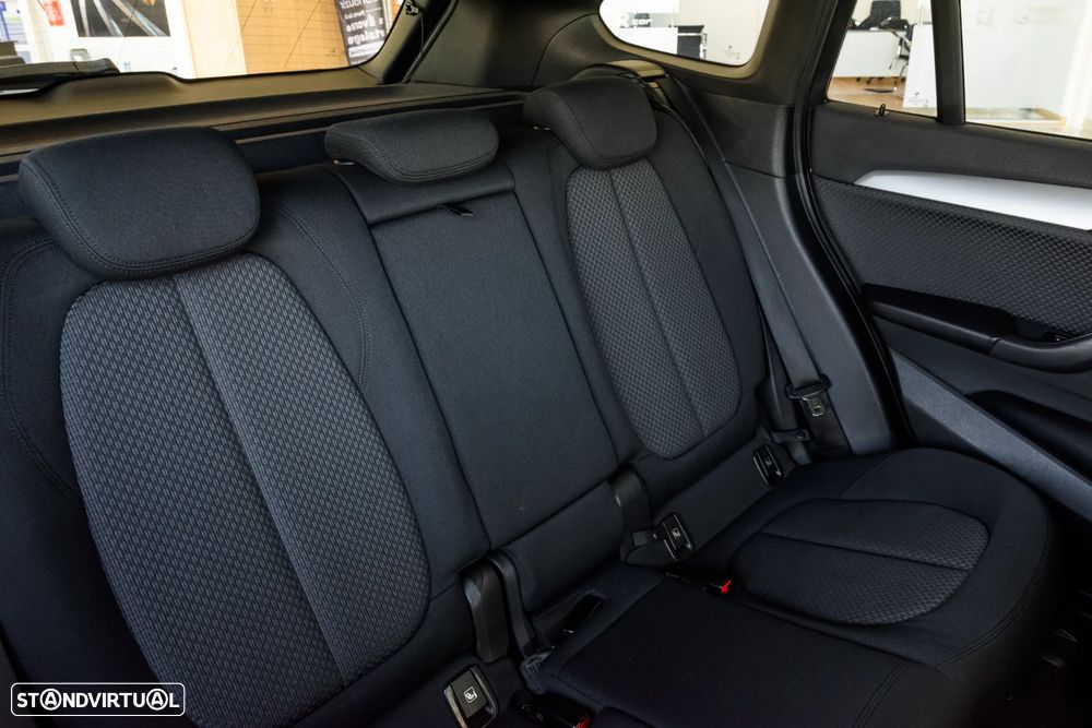 BMW X1 16 d sDrive Advantage - 29