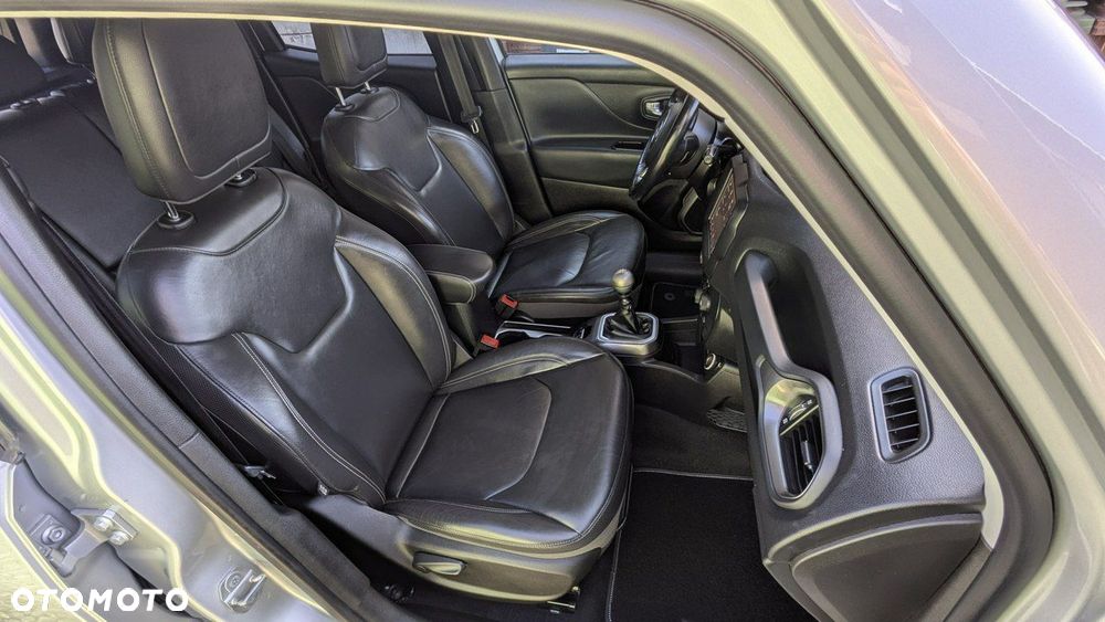 Jeep Renegade - 14