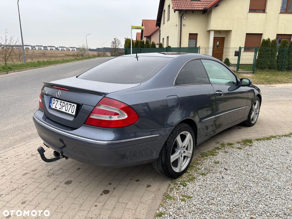 Mercedes-Benz CLK - 6