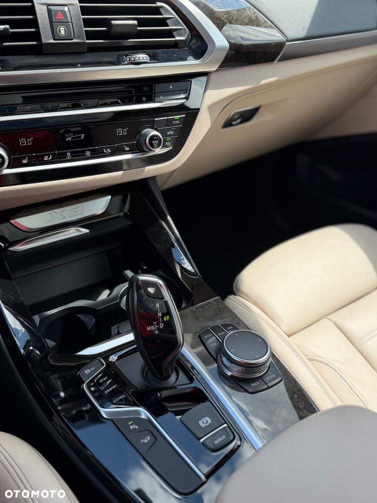 BMW X3 xDrive30i Luxury Line sport - 21