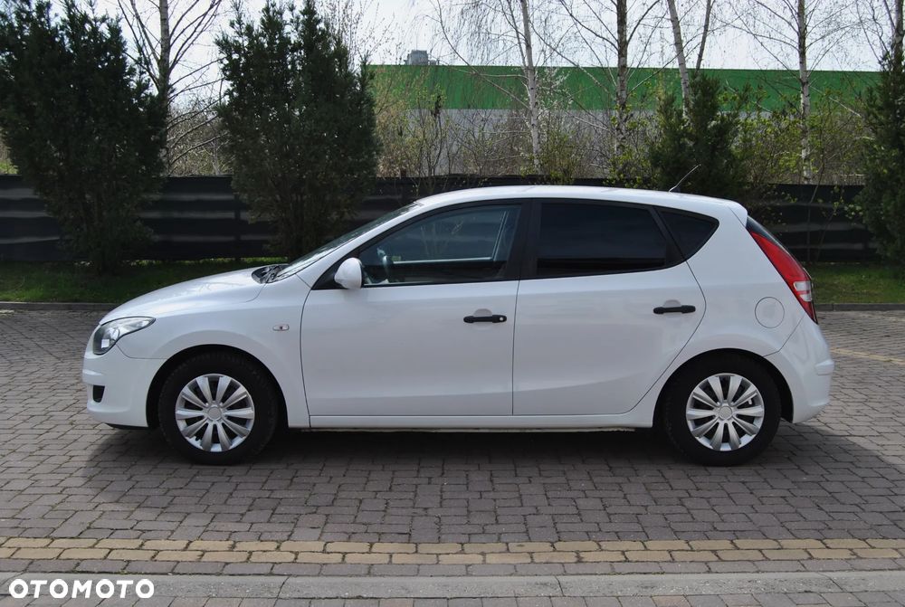 Hyundai i30 1.4 Blue Comfort - 16