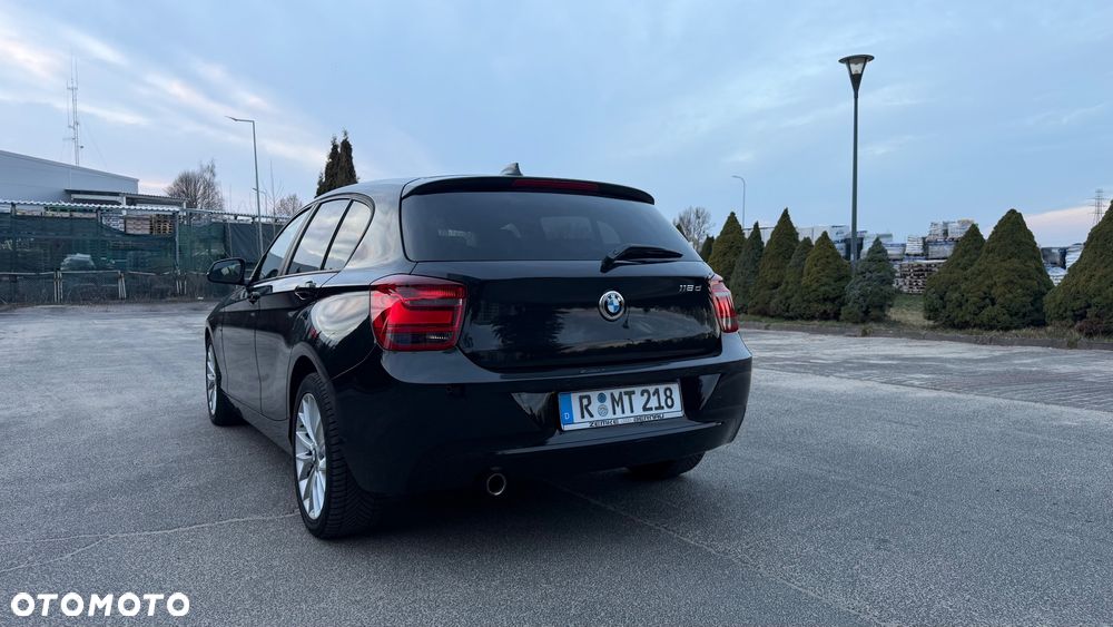 BMW Seria 1 118d - 24