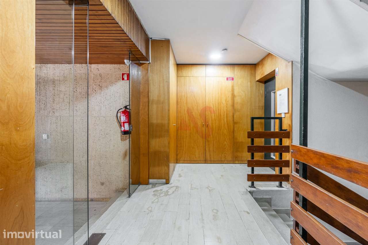 Apartamento T2, na Póvoa de Varzim, 2.ª linha de mar, a poucos passos - Grande imagem: 4/29