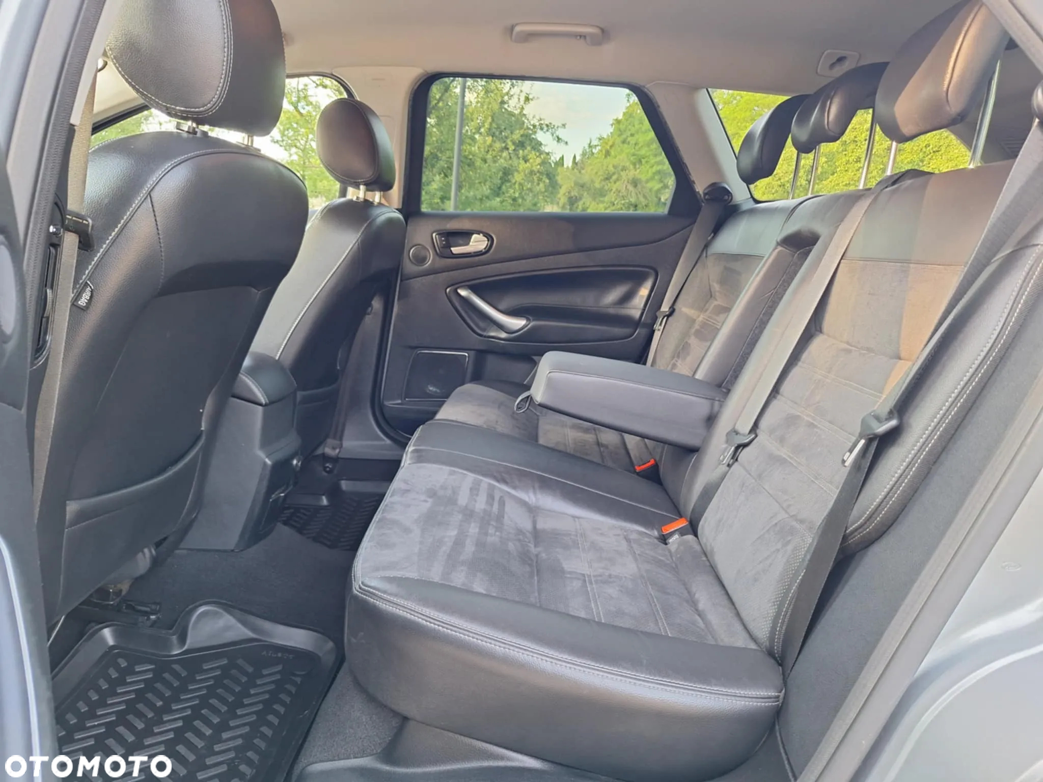 Ford Mondeo 2.0 Platinium X Plus (Titanium) - 20