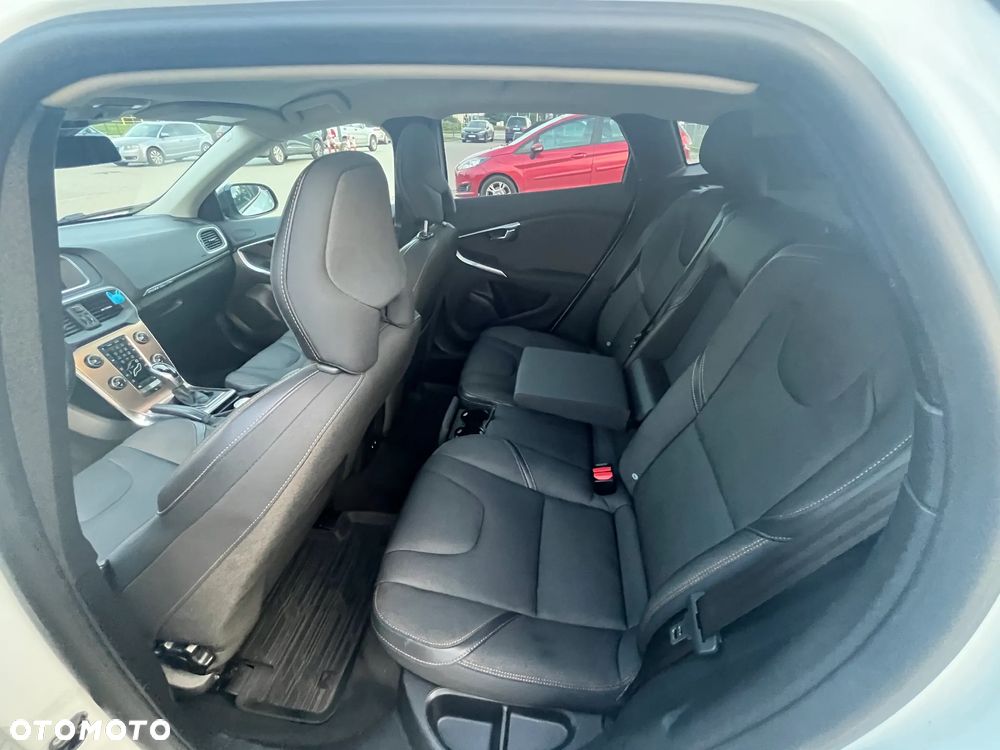 Volvo V40 - 11