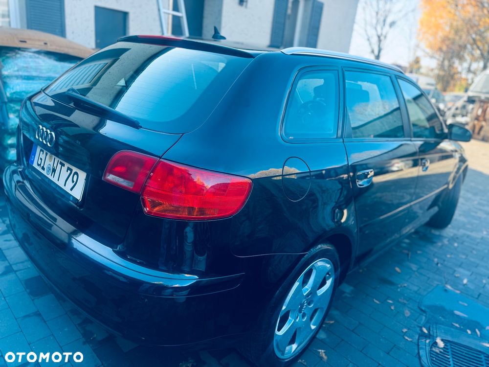 Audi A3 Sportback 2.0 TDI Ambiente - 23