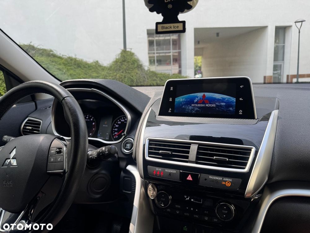 Mitsubishi Eclipse Cross - 9
