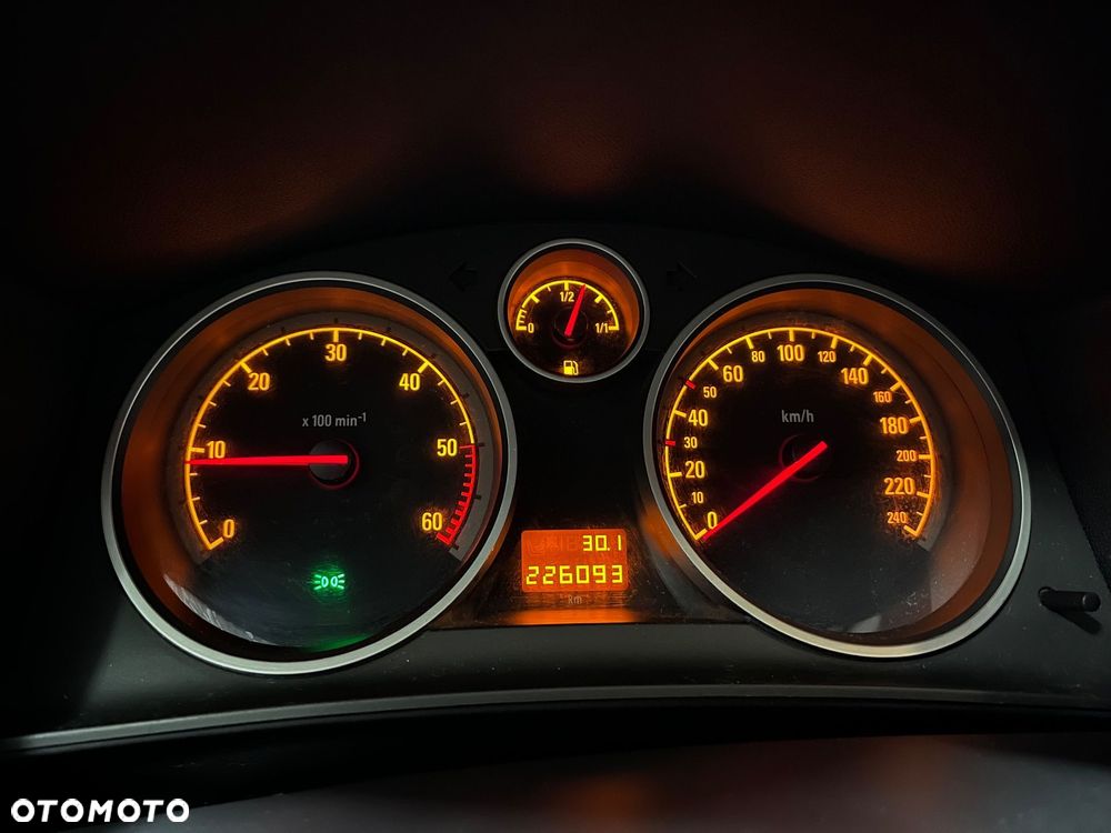 Opel Astra 1.7 CDTI - 8