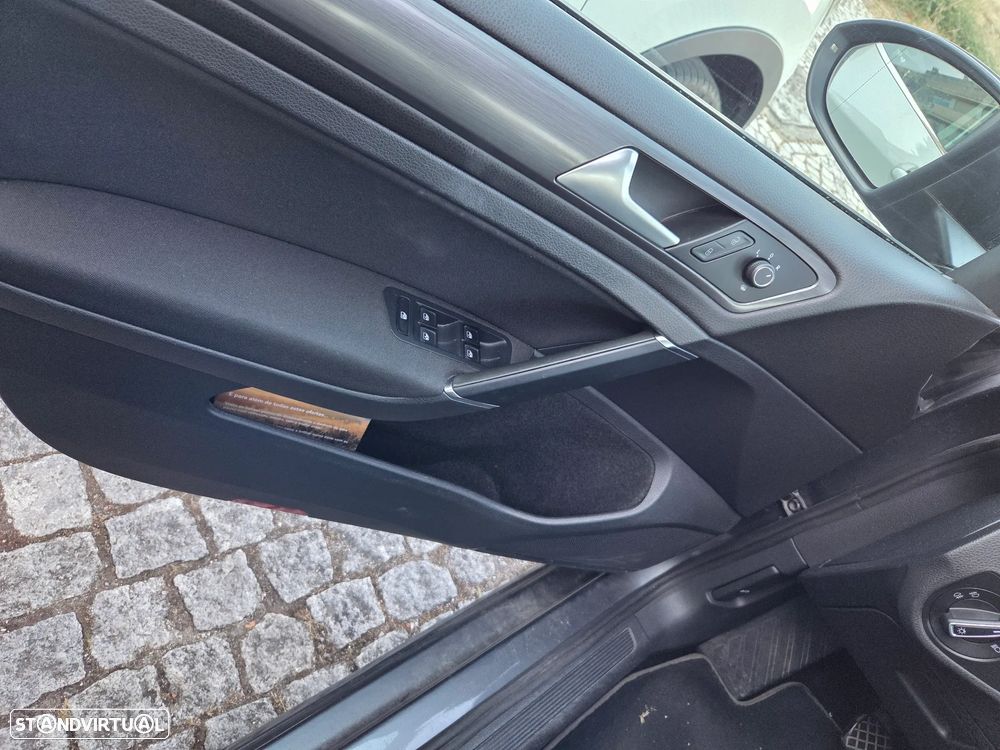 VW Golf 1.0 TSI Stream - 6