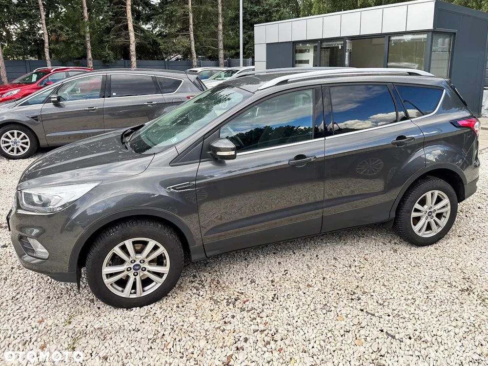 Ford Kuga 1.5 EcoBoost 2x4 Titanium - 16