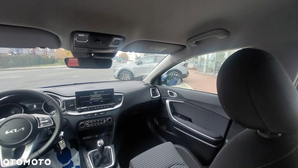 Kia Ceed 1.5 T-GDI M - 7