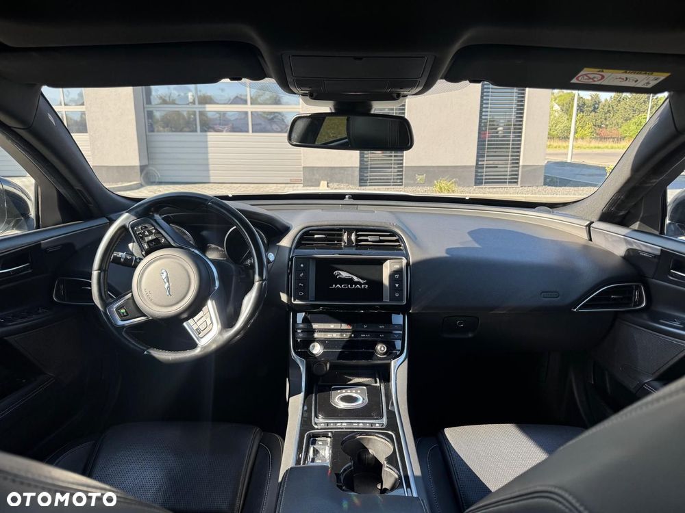 Jaguar XE 20d R-Sport Ingenium Edition - 14