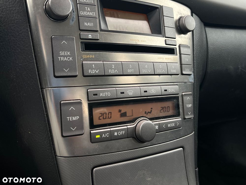 Toyota Avensis 2.0 D-4D - 9