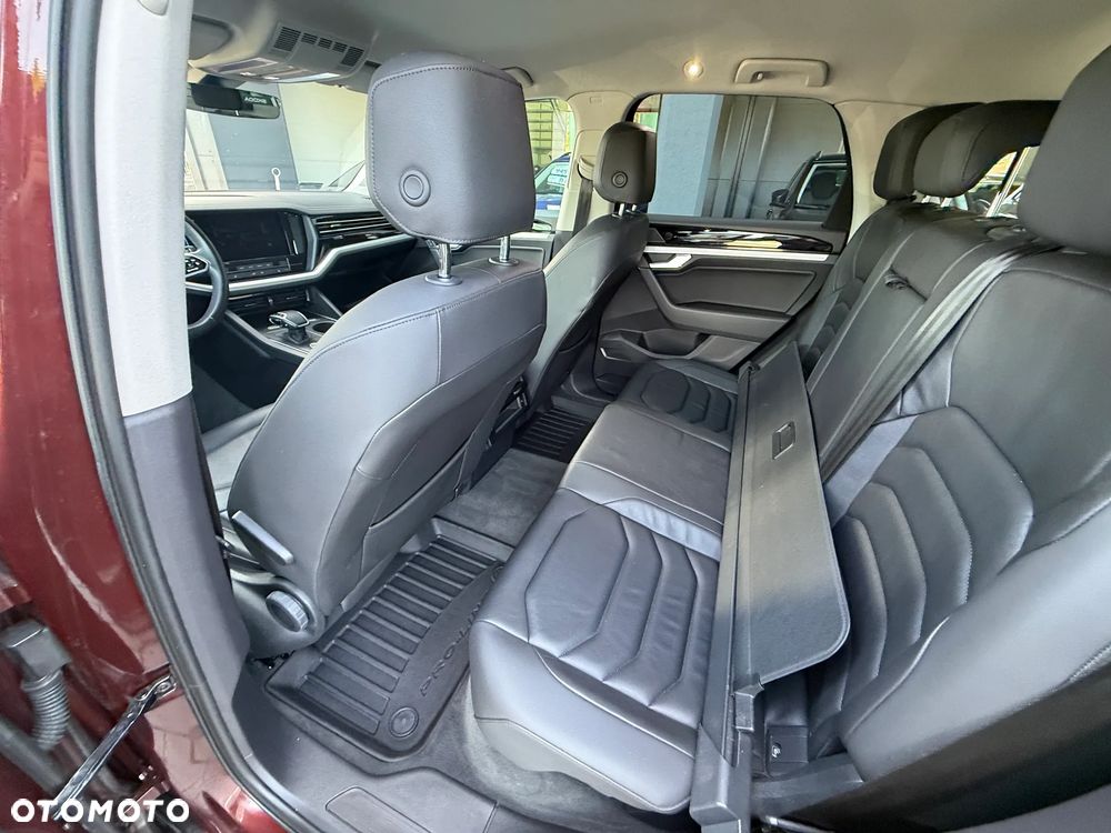 Volkswagen Touareg - 18