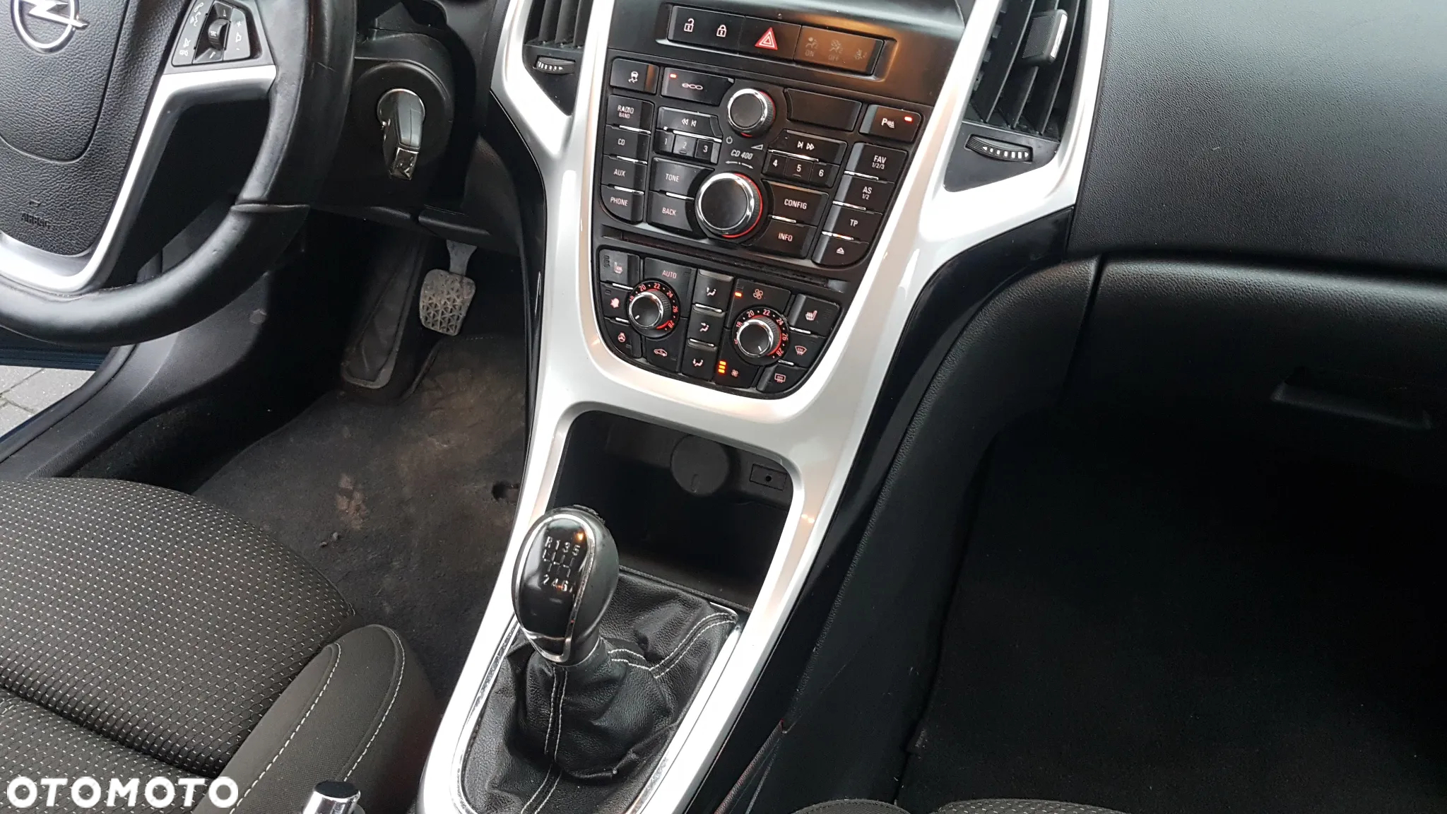 Opel Astra 1.7 CDTI DPF Cosmo - 12