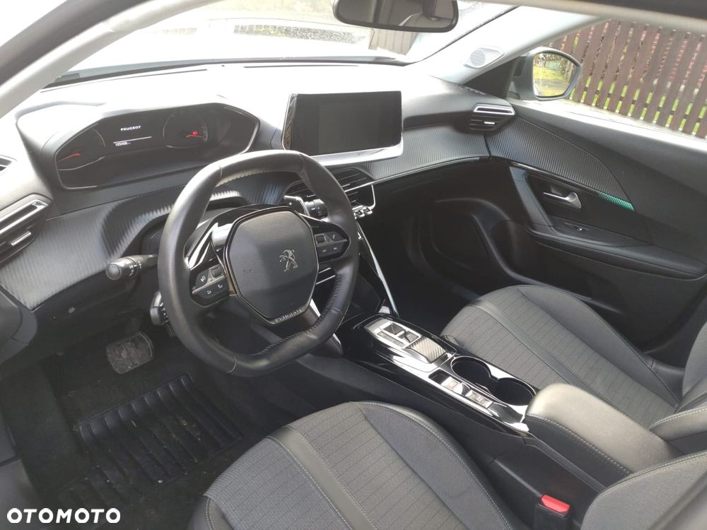 Peugeot 2008 1.5 BlueHDi Allure Pack S&S EAT8 - 14