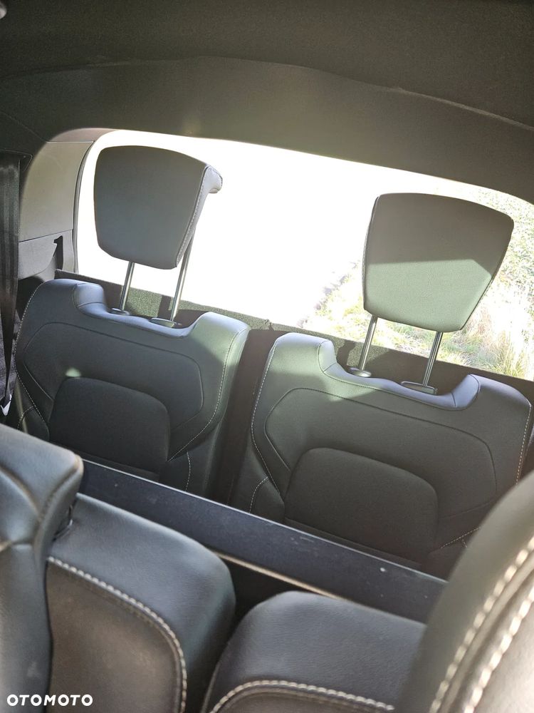 Renault Grand Scenic - 18