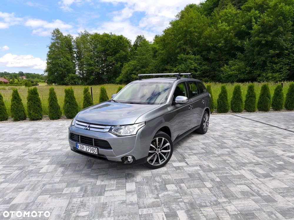 Mitsubishi Outlander 2.0 Intense 2WD - 35