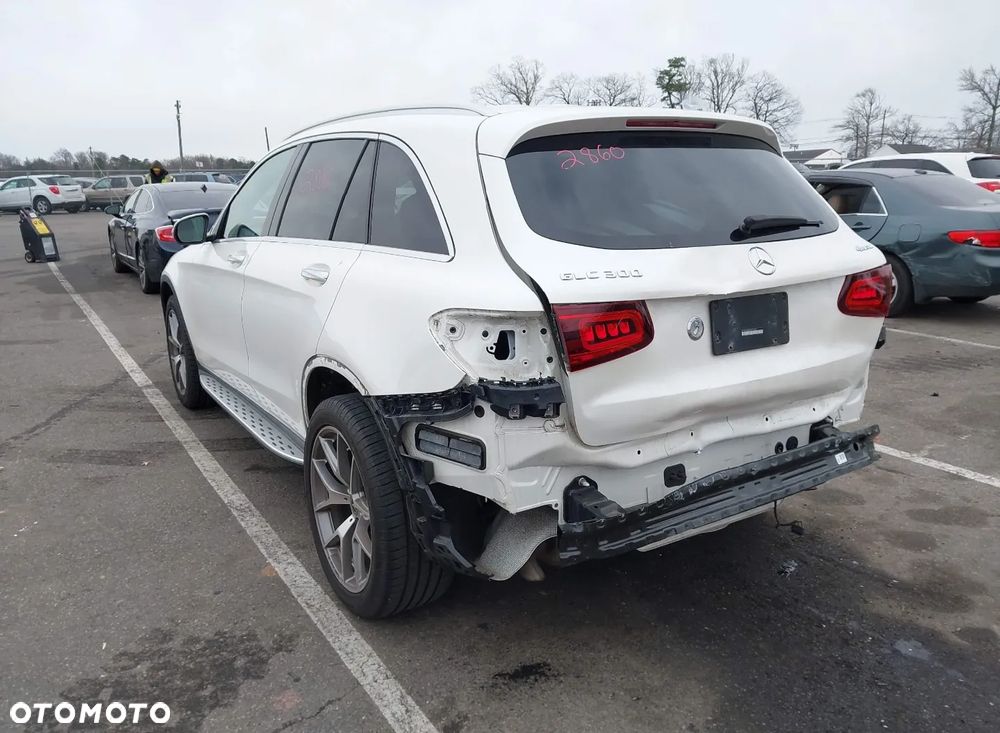 Mercedes-Benz GLC - 5
