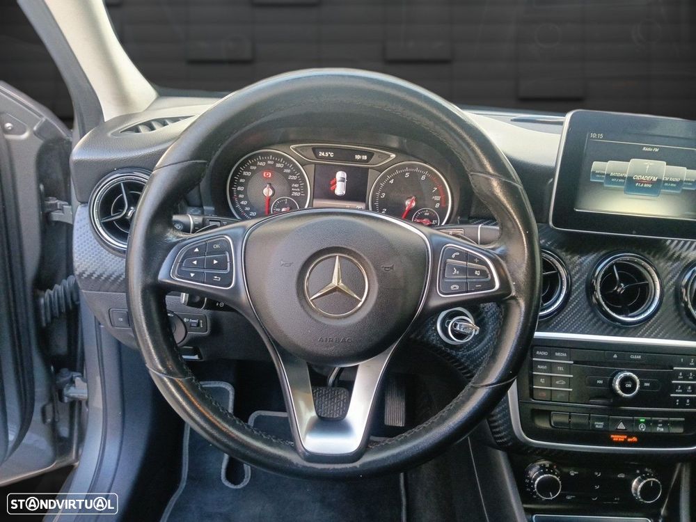Mercedes-Benz GLA 250 4-Matic Style - 9