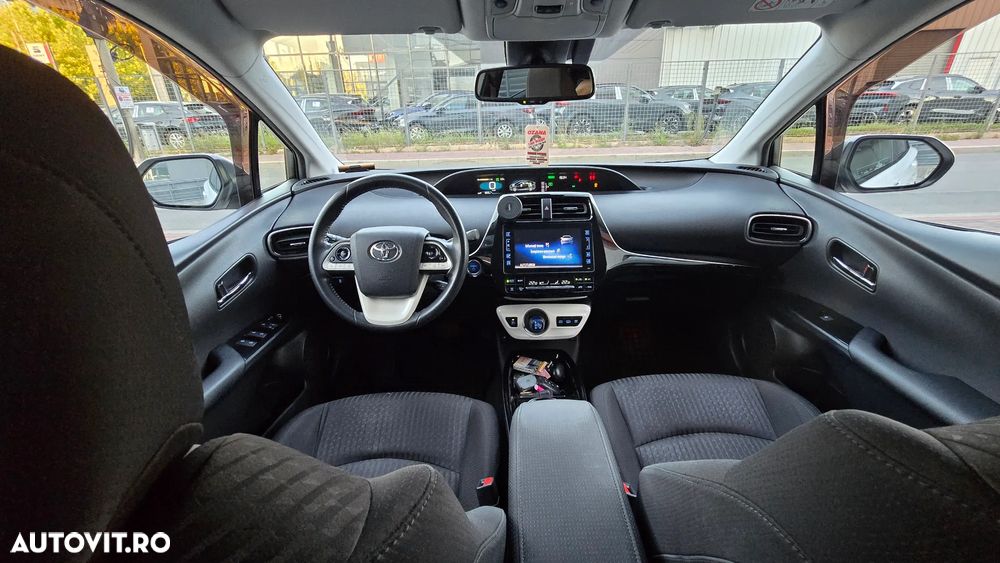 Toyota Prius - 5