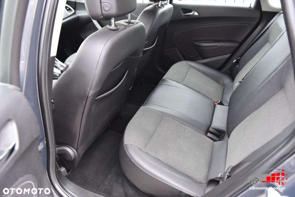 Opel Astra - 18