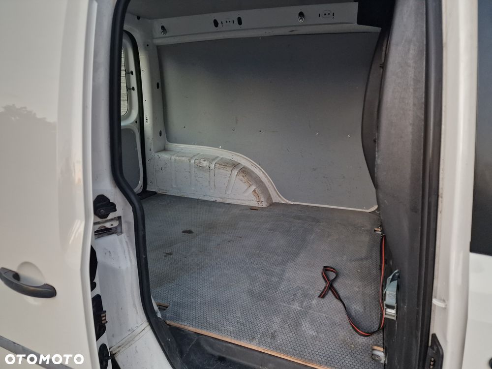 Volkswagen Caddy - 17