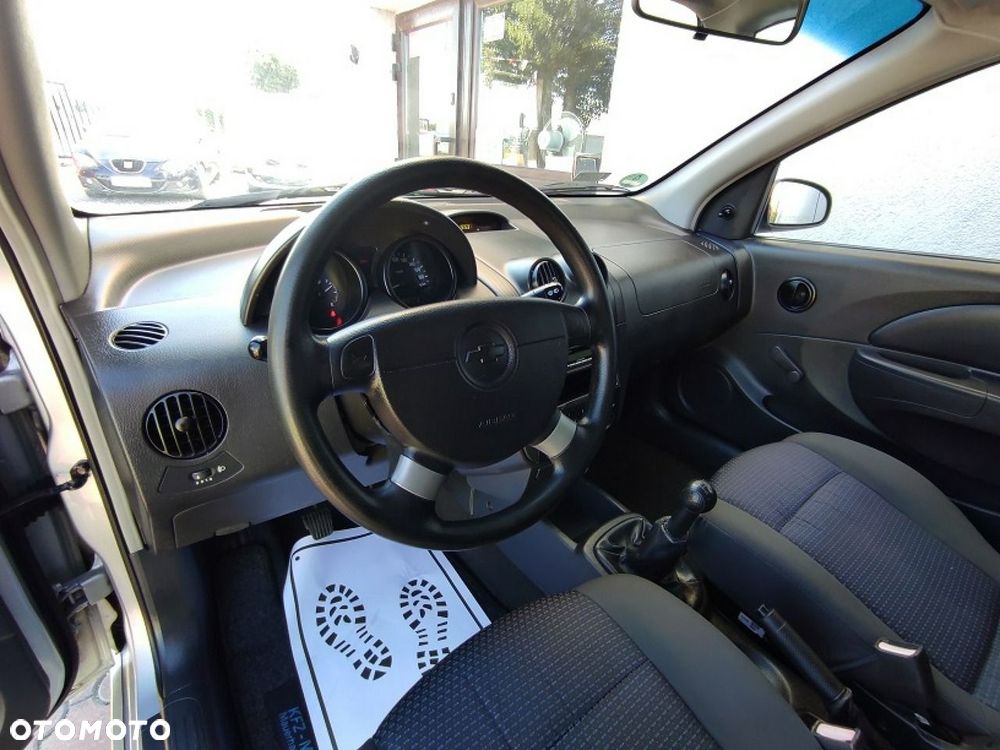 Chevrolet Kalos - 10