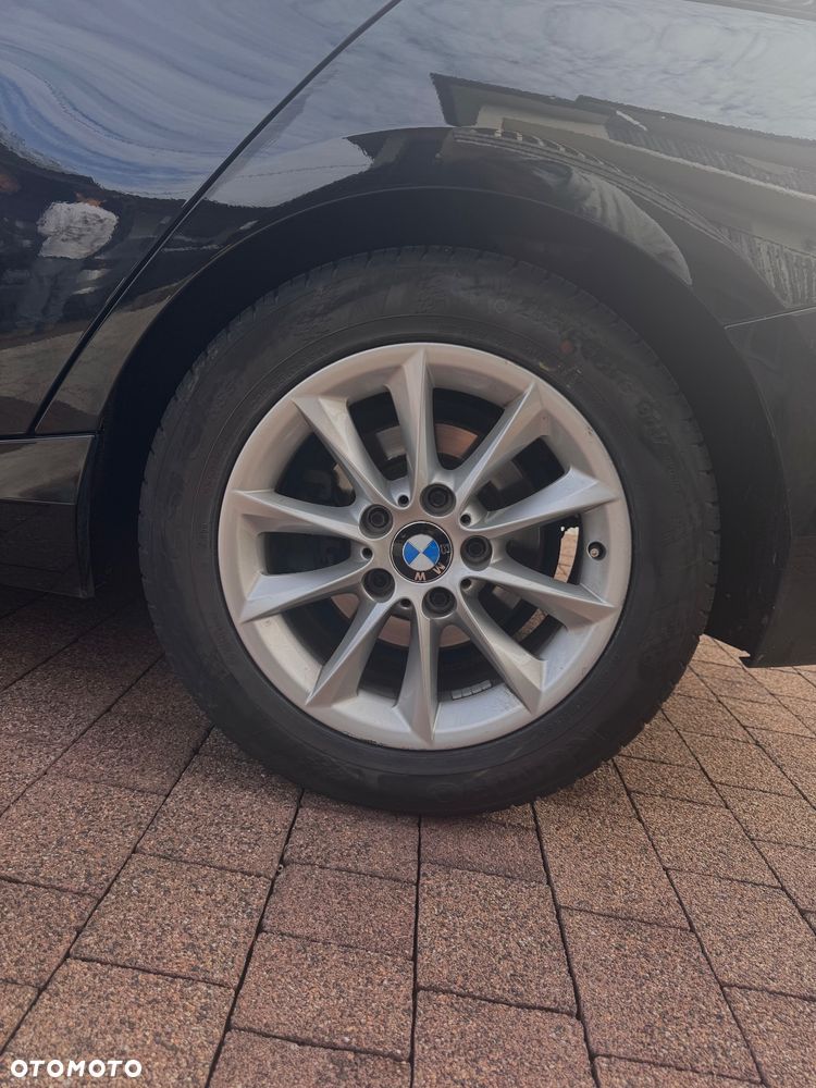 BMW Seria 1 116i - 25