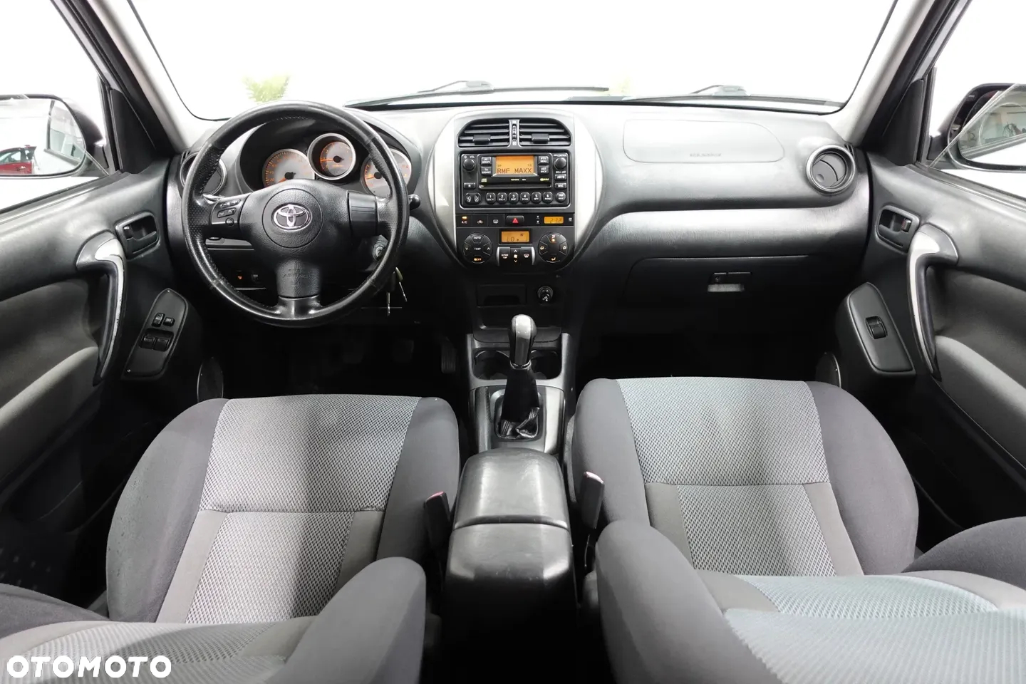 Toyota RAV4 2.0 D-4D Luna - 29