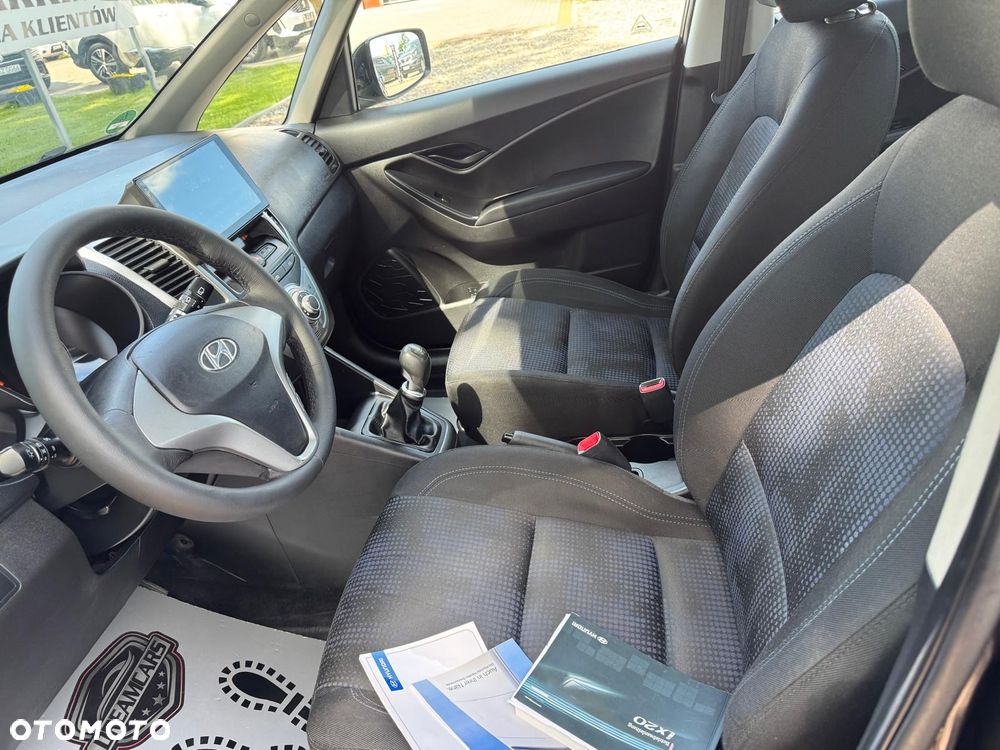 Hyundai ix20 - 32
