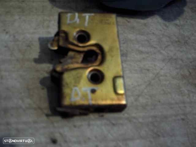 FECHADURA PORTA TRASEIRA DIREITA VOLKSWAGEN JETTA II - 1