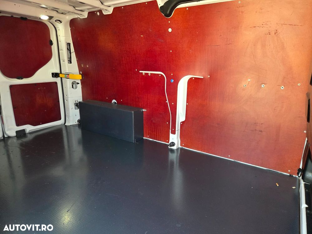 Ford Transit Custom L2H1 - 17