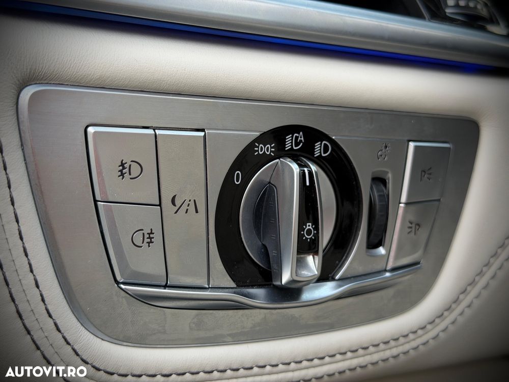 BMW Seria 7 740Li - 20