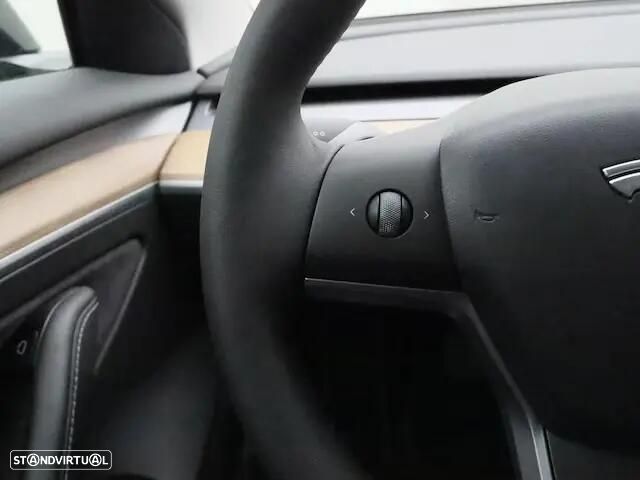 Tesla Model 3 Standard Range Plus RWD - 18