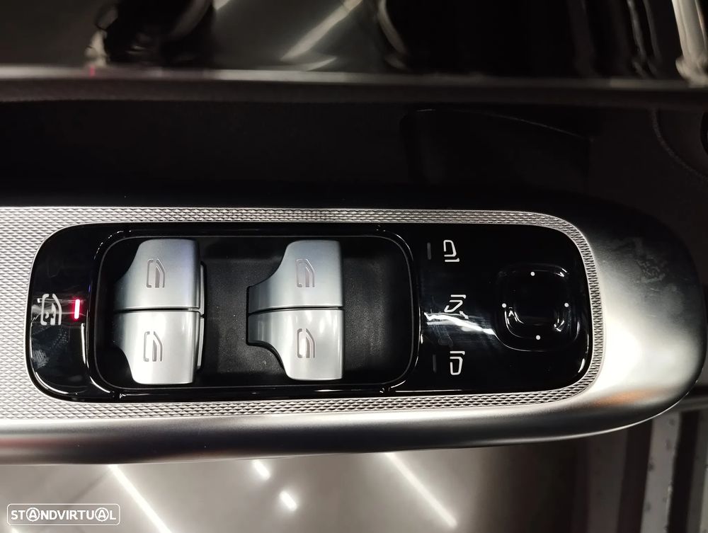 Mercedes-Benz GLC 300 de Coupe 4Matic - 21