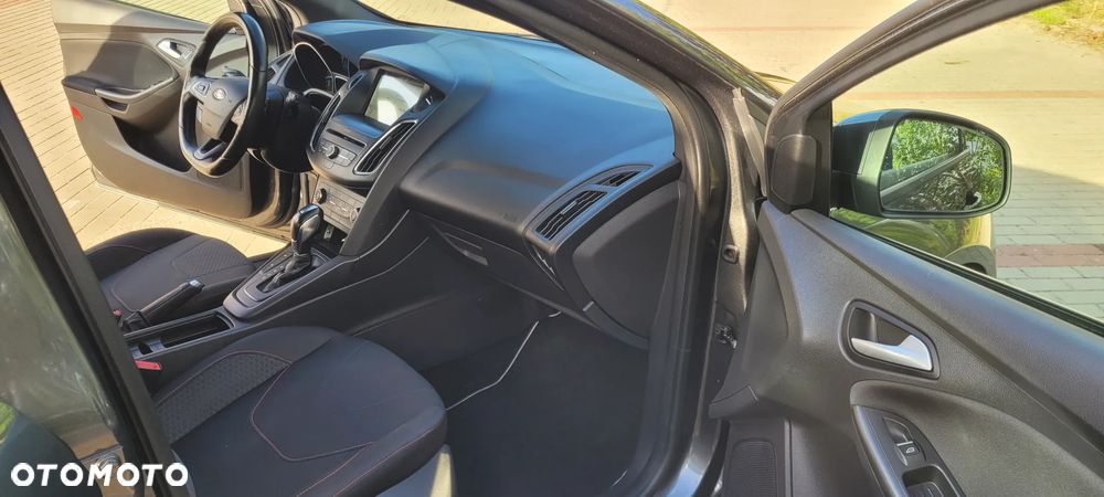 Ford Focus 1.5 EcoBoost ST-Line - 17