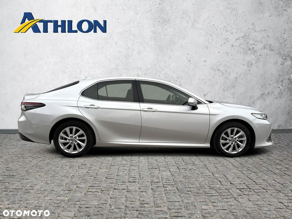 Toyota Camry 2.5 Hybrid Comfort CVT - 6