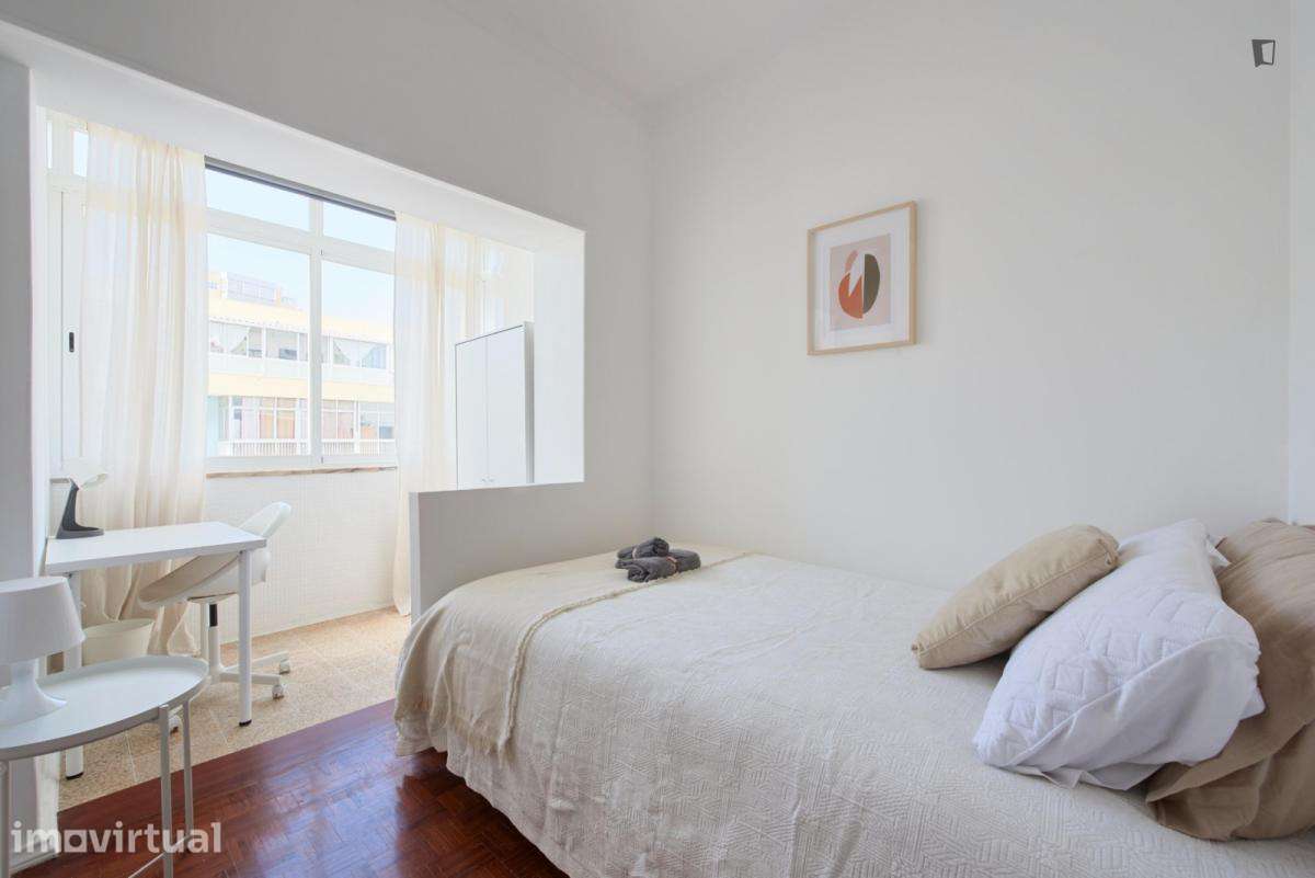 Quarto - localizado em Almada Lisbon - Grande imagem: 5/60
