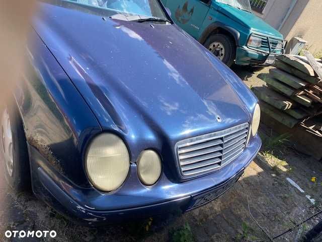 Mercedes-Benz CLK - 3