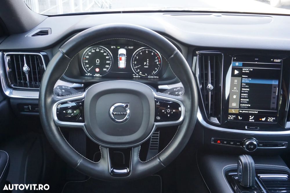 Volvo V60 T6 AWD Recharge Geartronic RDesign - 31