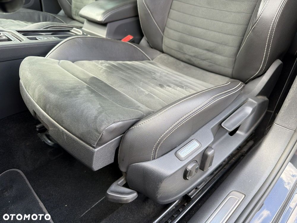 Volkswagen Passat - 9