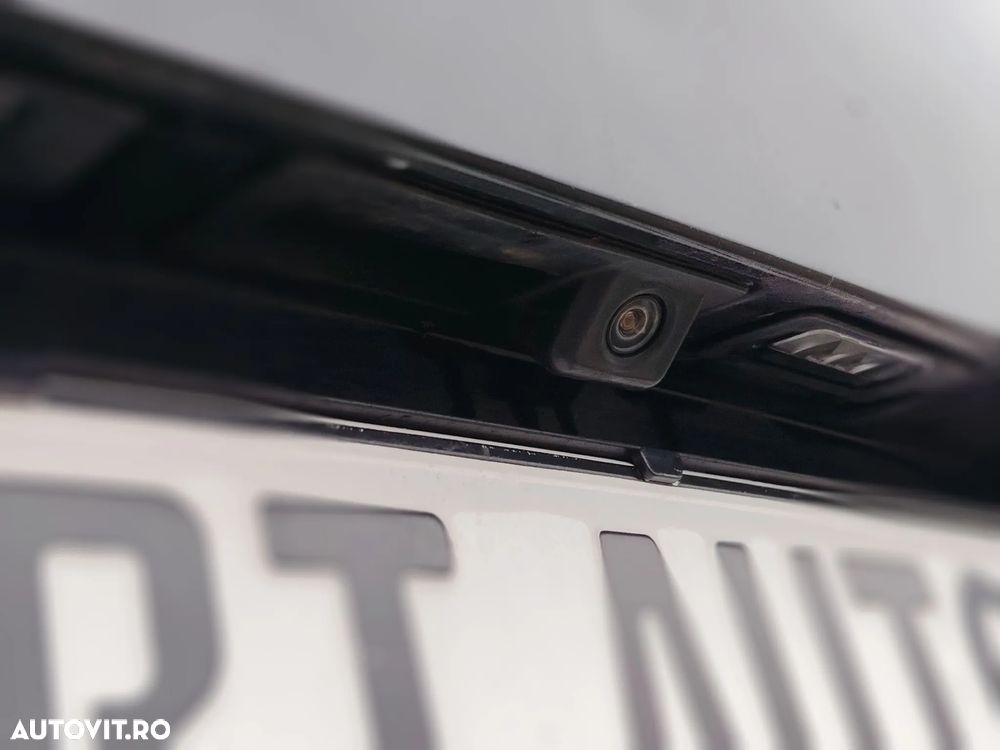 Volkswagen Passat - 16