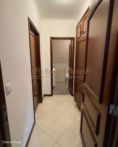 Arenda-se apartamento T3 em Laborim - Grande imagem: 4/11