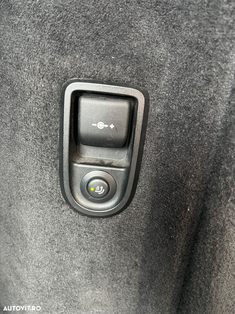 BMW Seria 5 520d Touring Aut. Luxury Line - 16